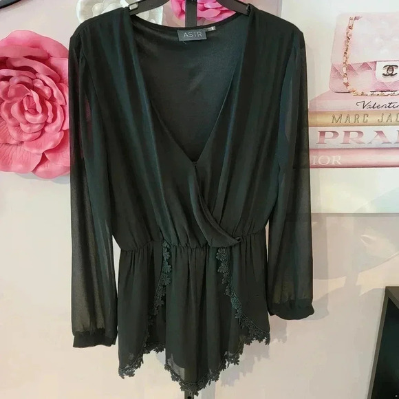 ASTR Lace Trim Romper - Picture 2 of 6